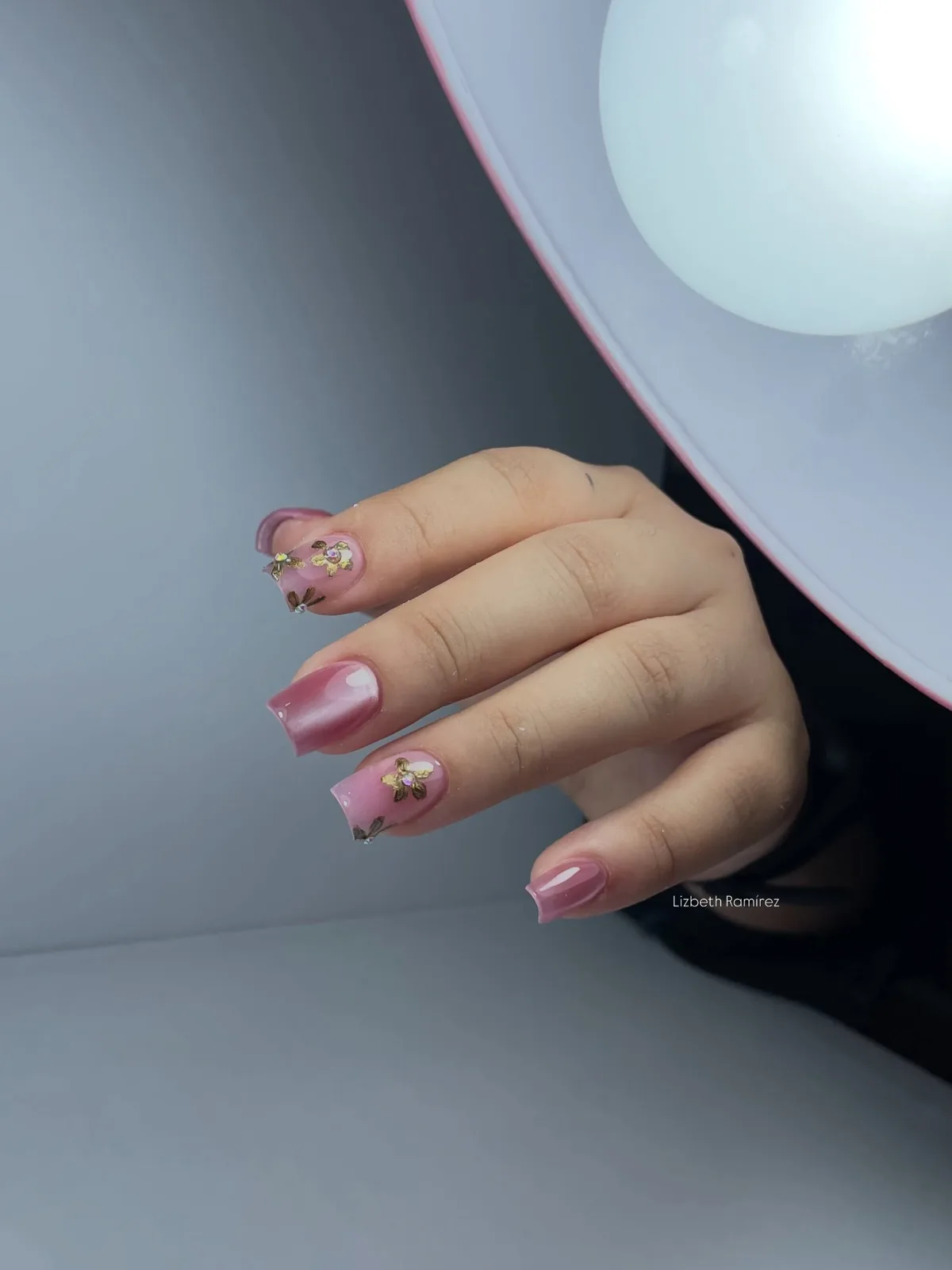 Diseño de uñas realizado en Estética Rachelle en Misantla, muestra 19