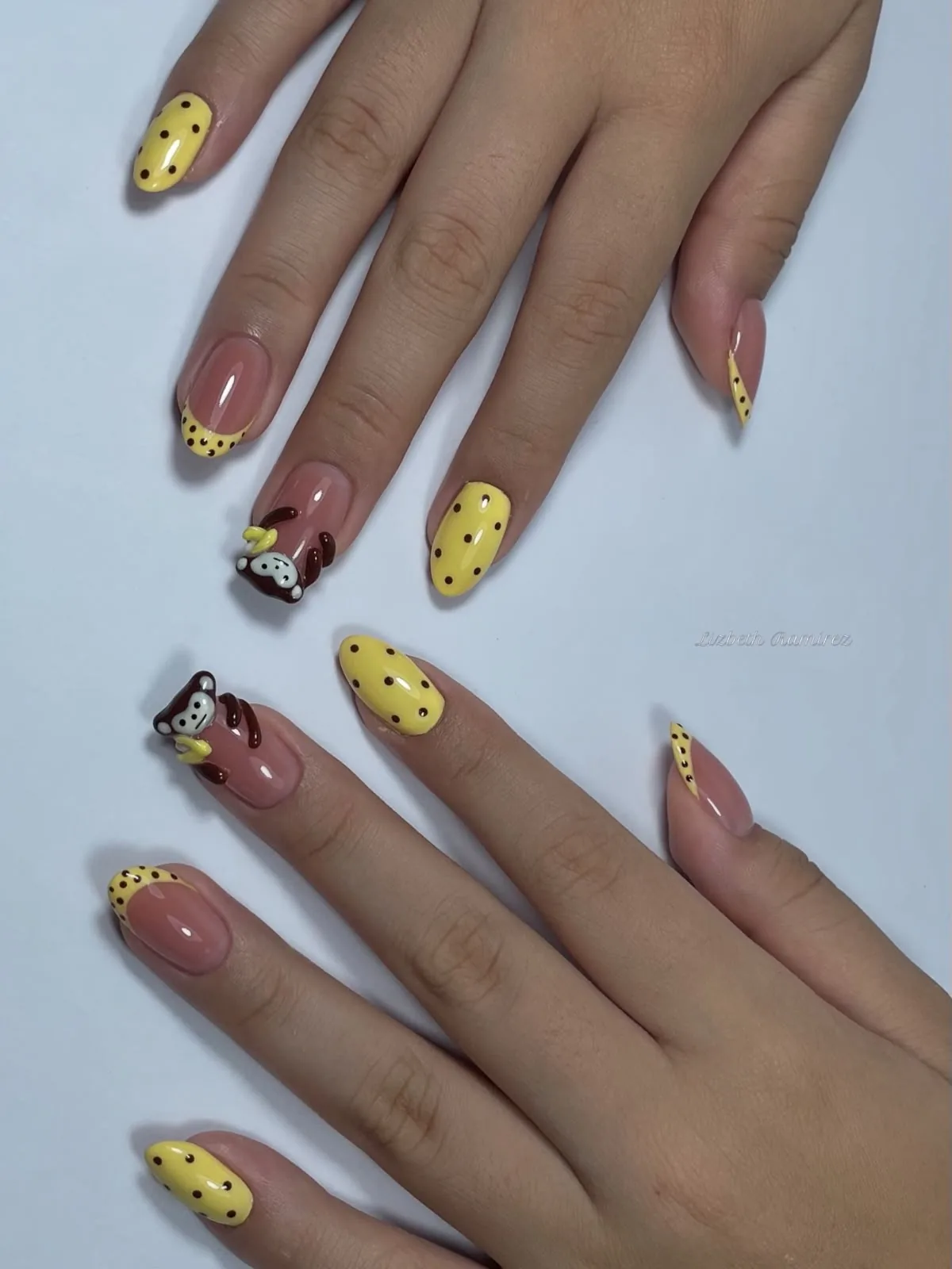 Diseño de uñas realizado en Estética Rachelle en Misantla, muestra 21